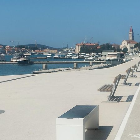 La Petit Apartment Trogir Exterior photo